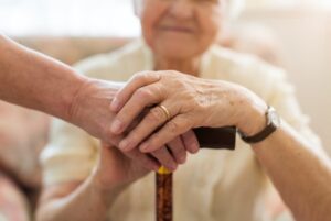 Read more about the article Parkinson’s Disease has many symptoms and timely treatment can help to control it!
